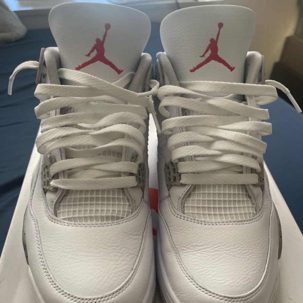 Jordan Retro 4 White Cements